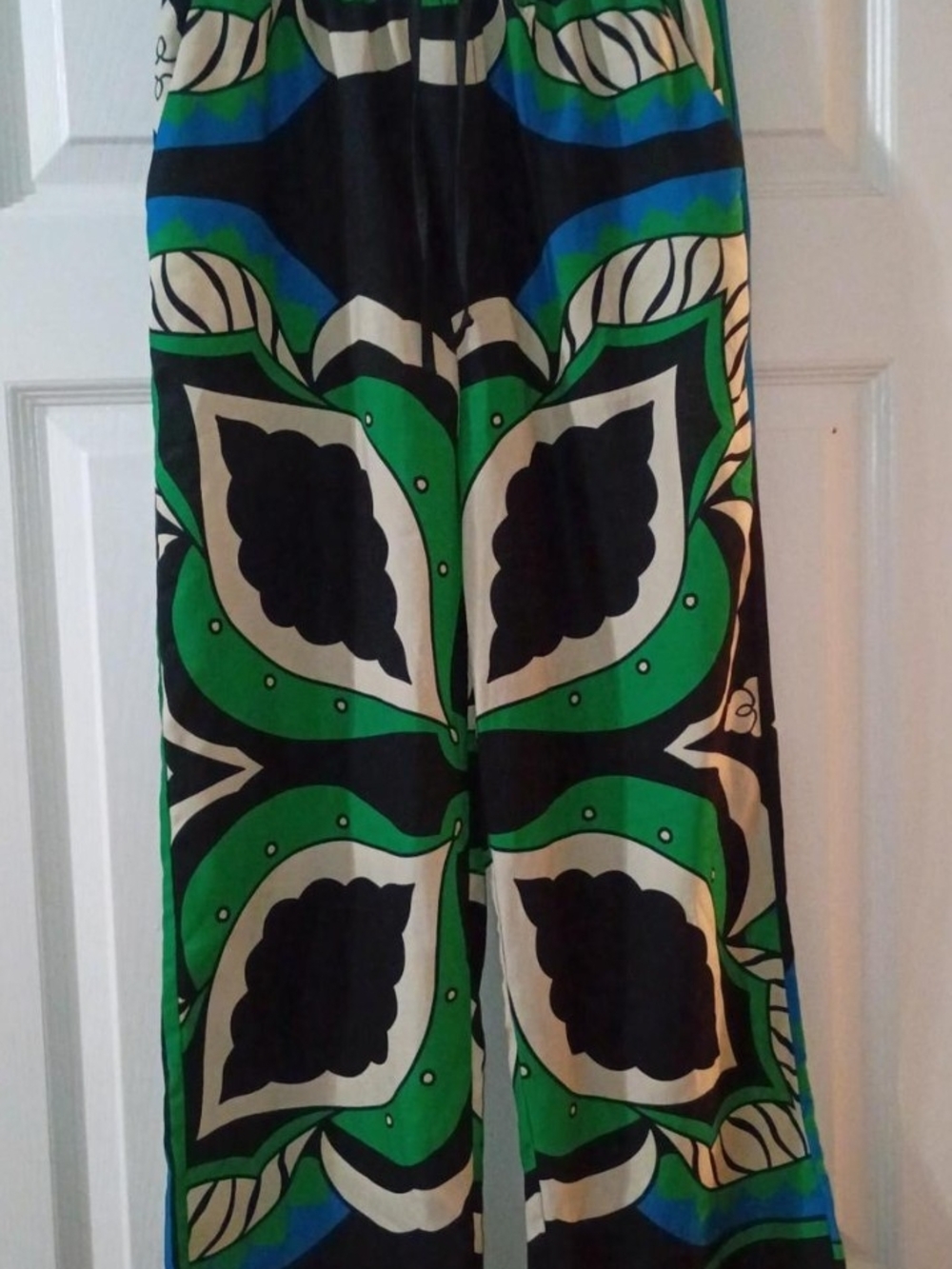 Green & Black Printed Wide-Leg Jumpsuit Pants